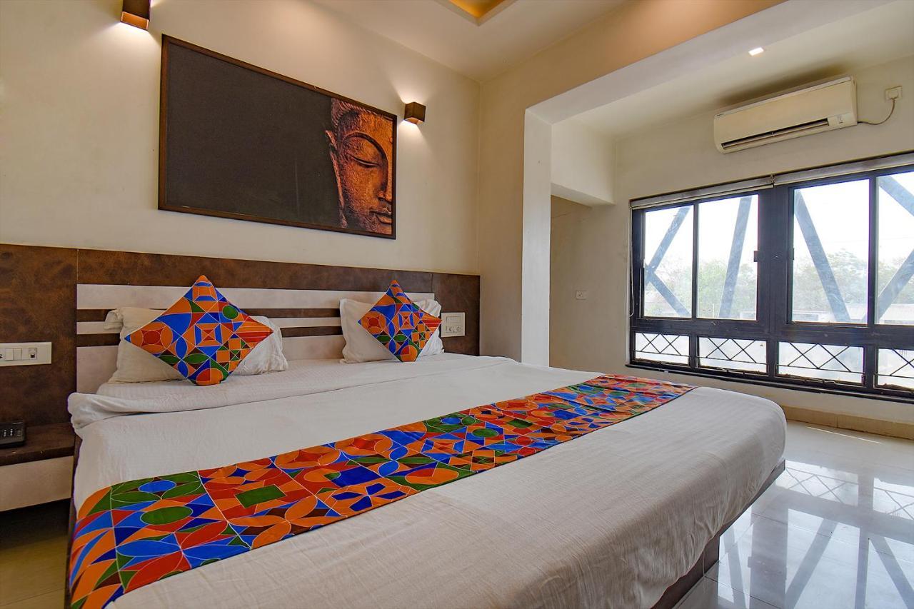 Fabhotel Royce Studio Apartments - Nr Pune International Airport Extérieur photo